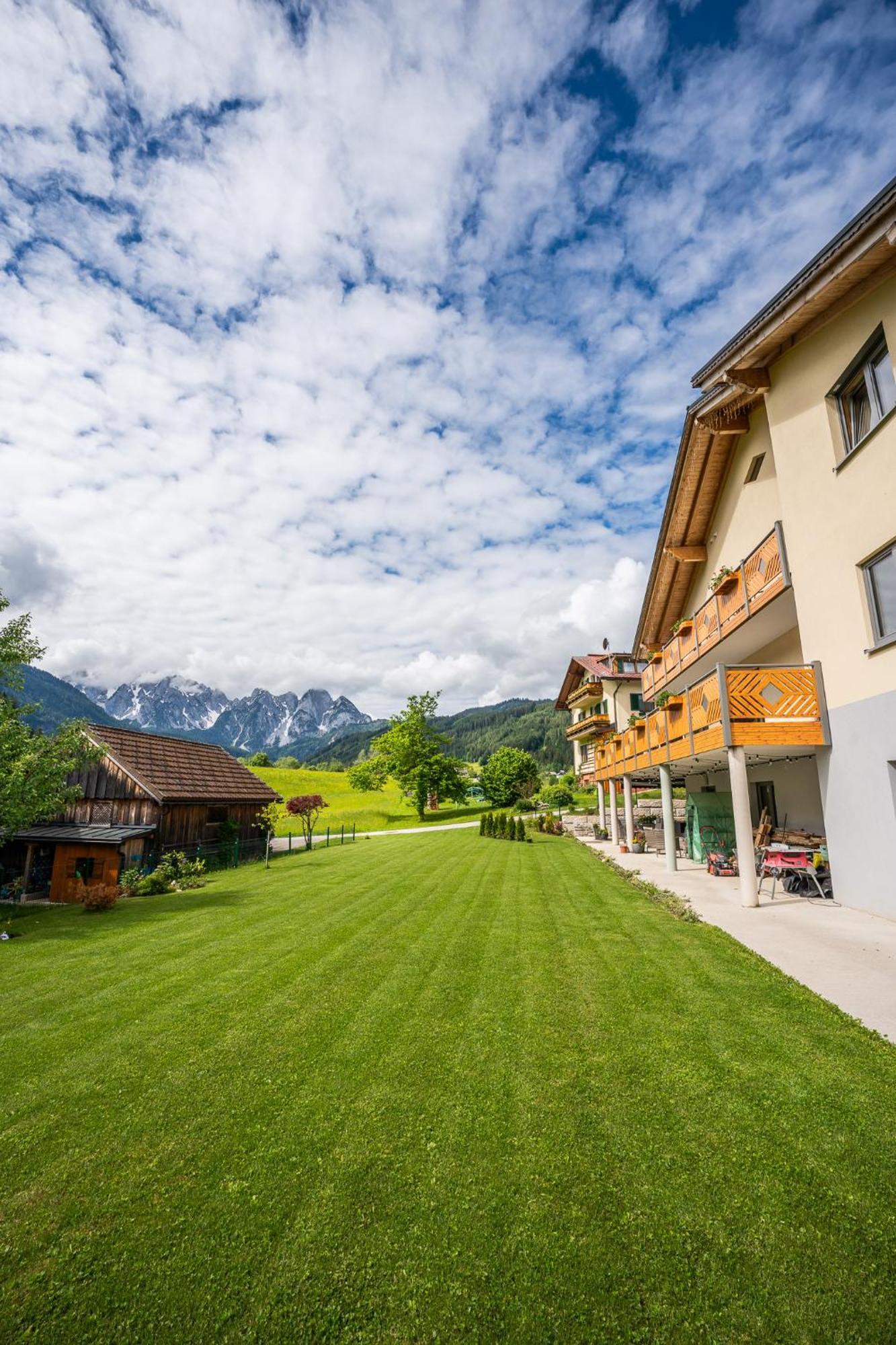 Haus Friedrich Hotel Gosau Exterior photo