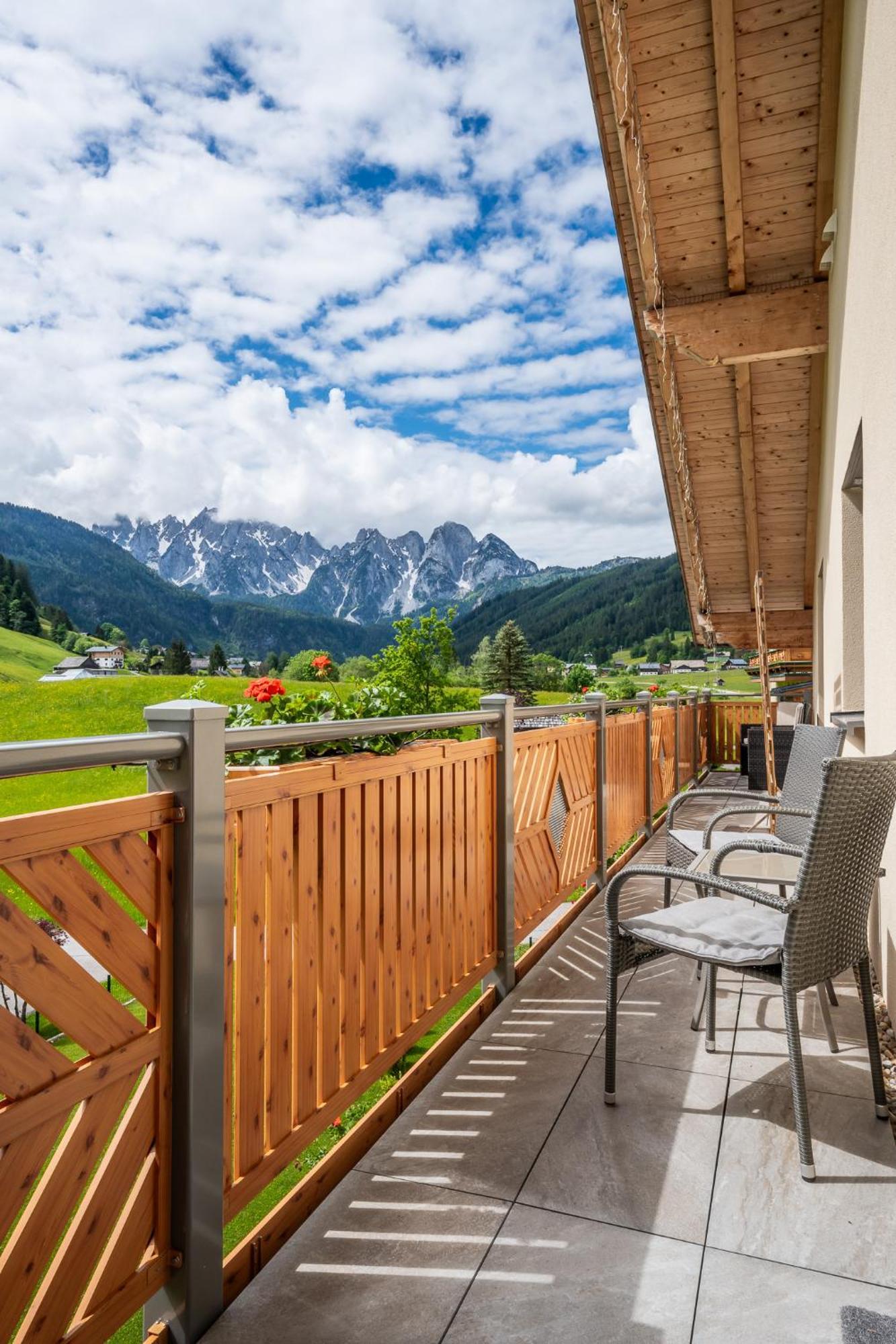 Haus Friedrich Hotel Gosau Exterior photo