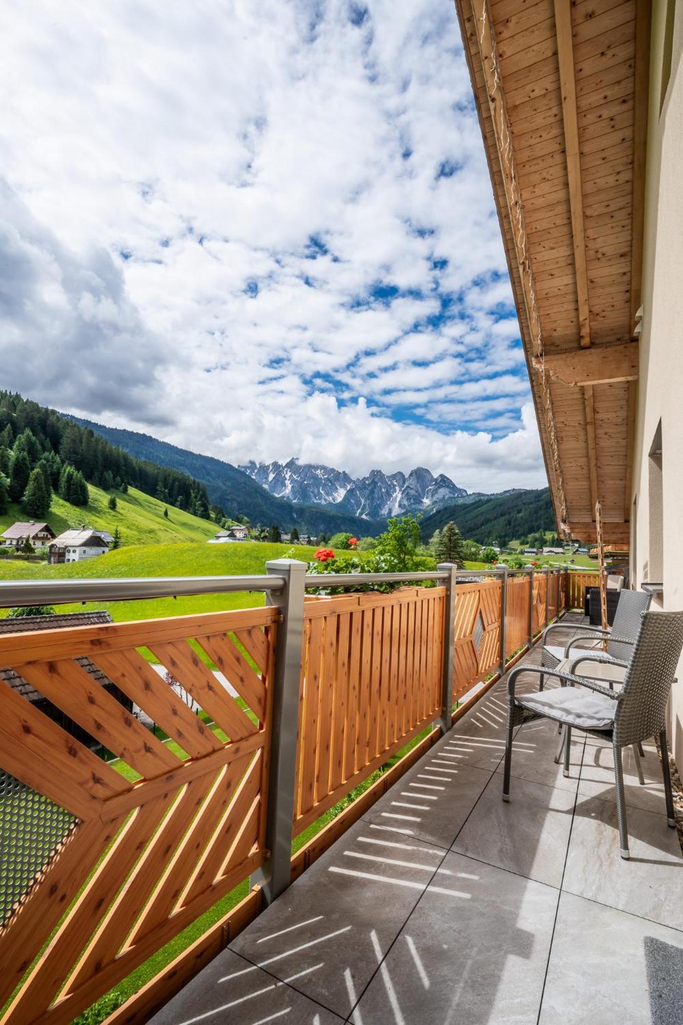 Haus Friedrich Hotel Gosau Exterior photo