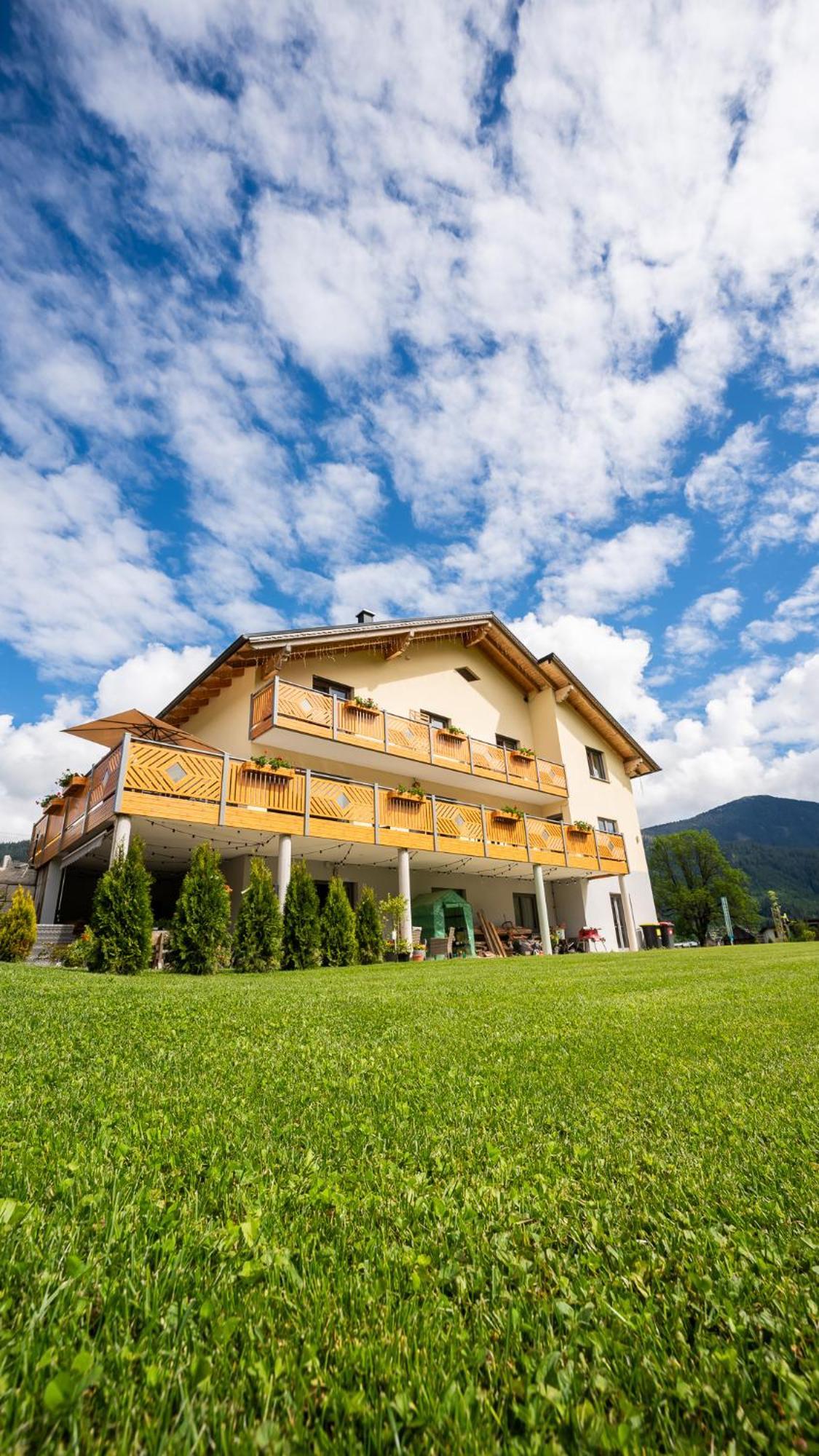 Haus Friedrich Hotel Gosau Exterior photo