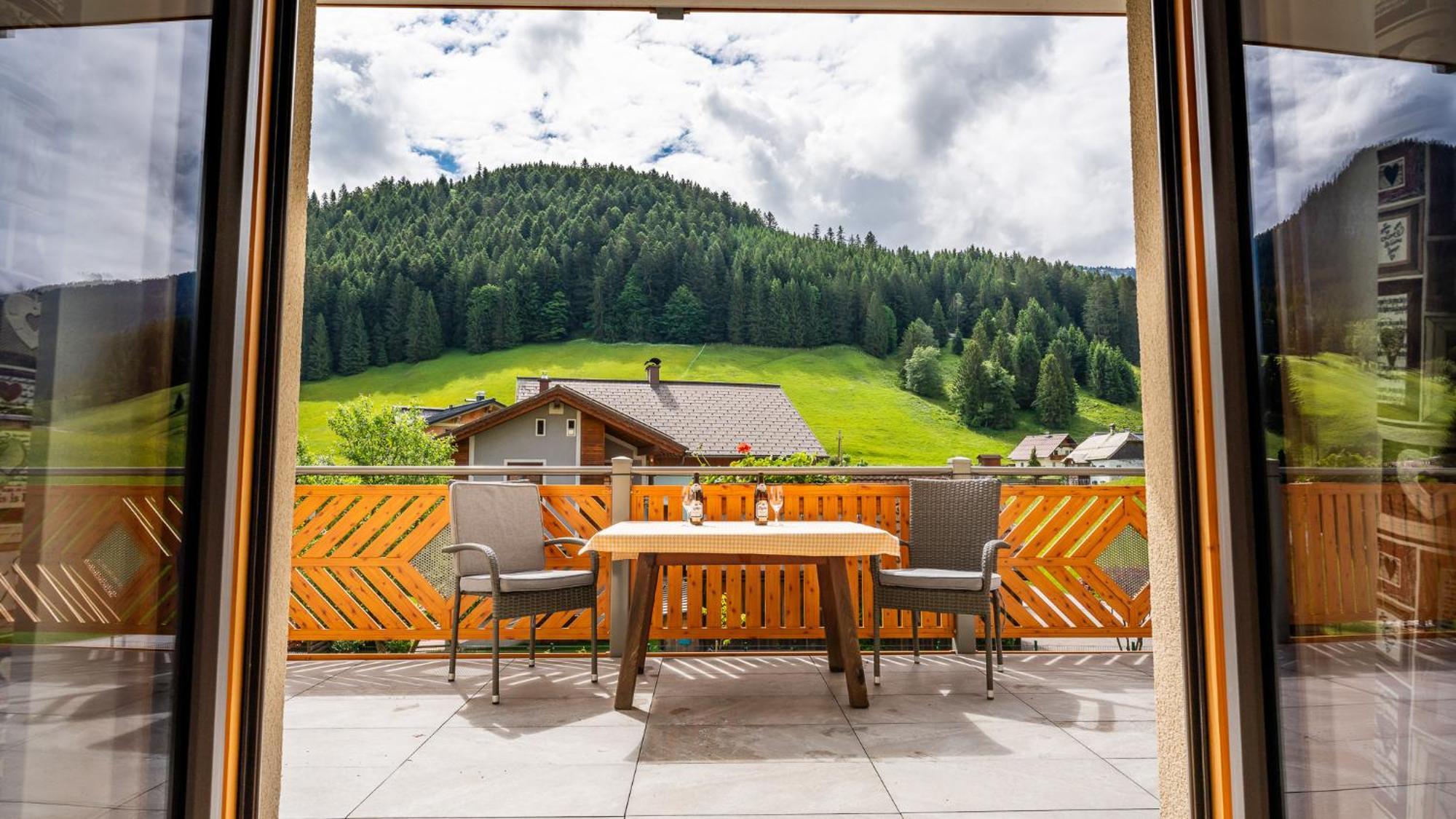 Haus Friedrich Hotel Gosau Exterior photo