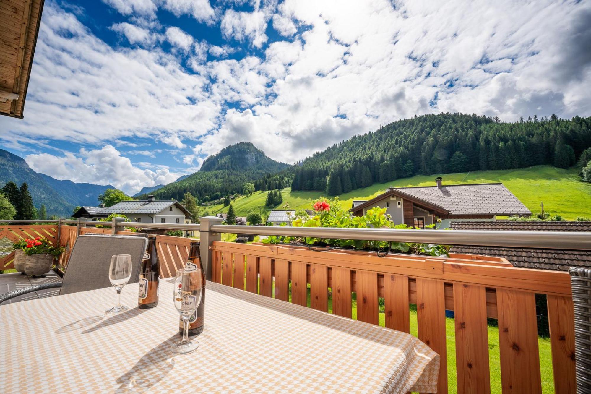 Haus Friedrich Hotel Gosau Exterior photo