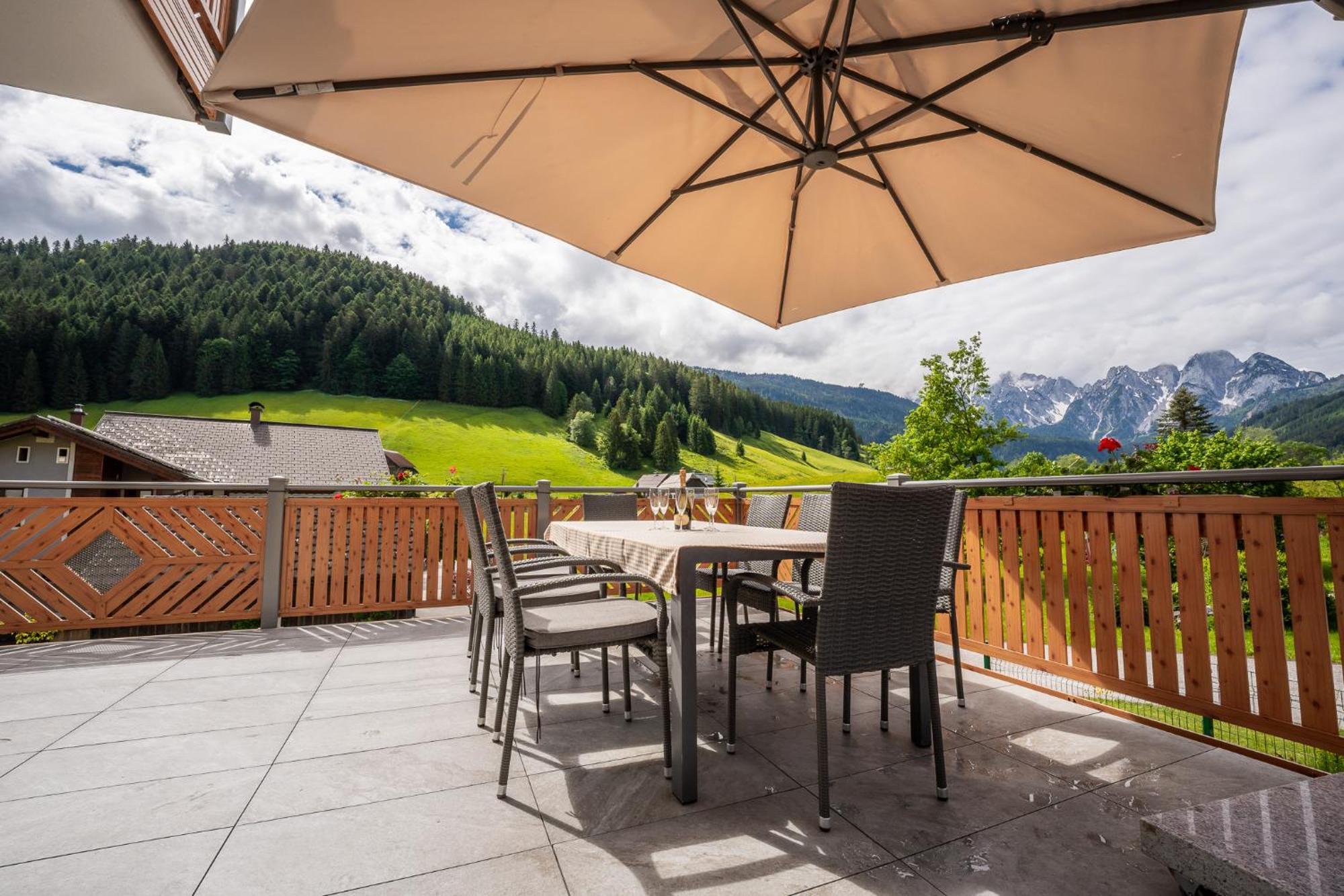 Haus Friedrich Hotel Gosau Exterior photo